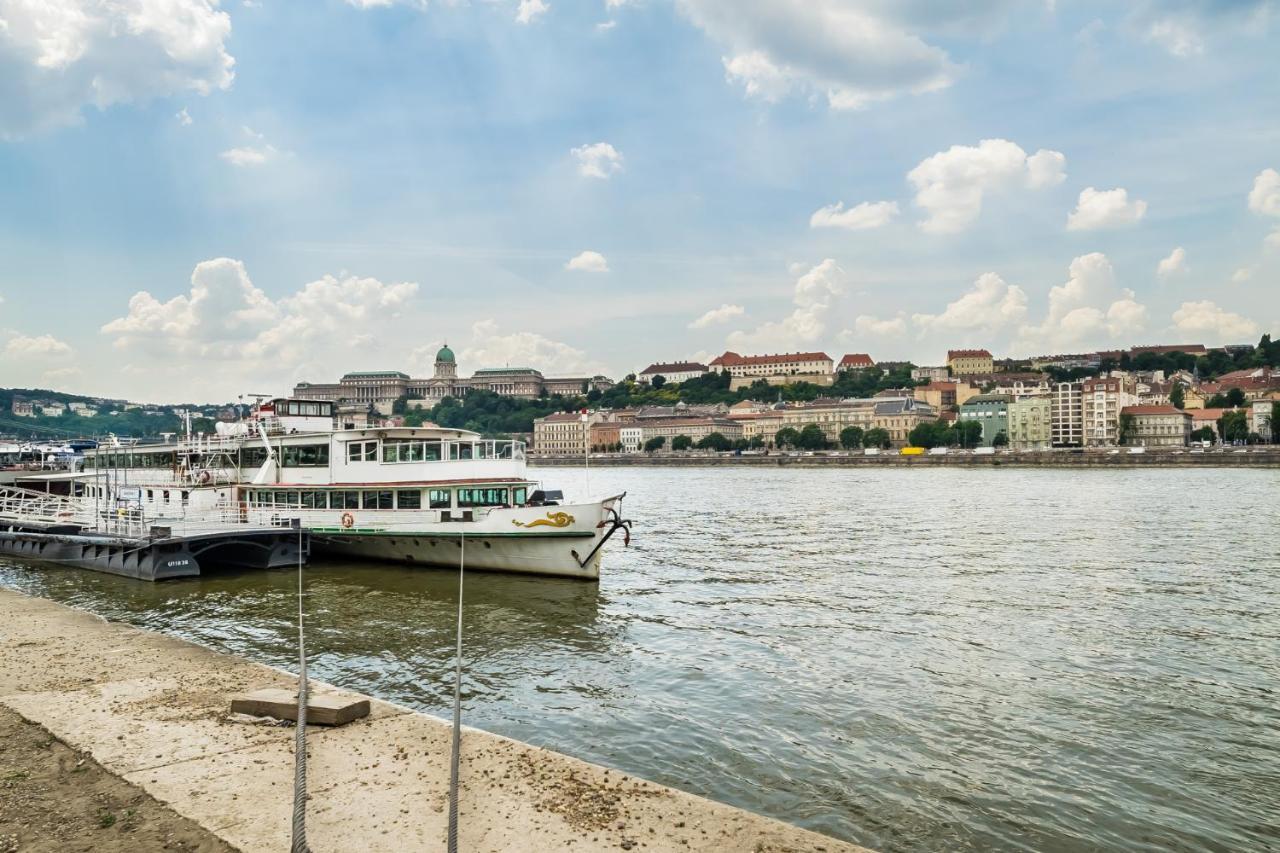 Bpr Danube Panoramic Suite Budapest Luaran gambar